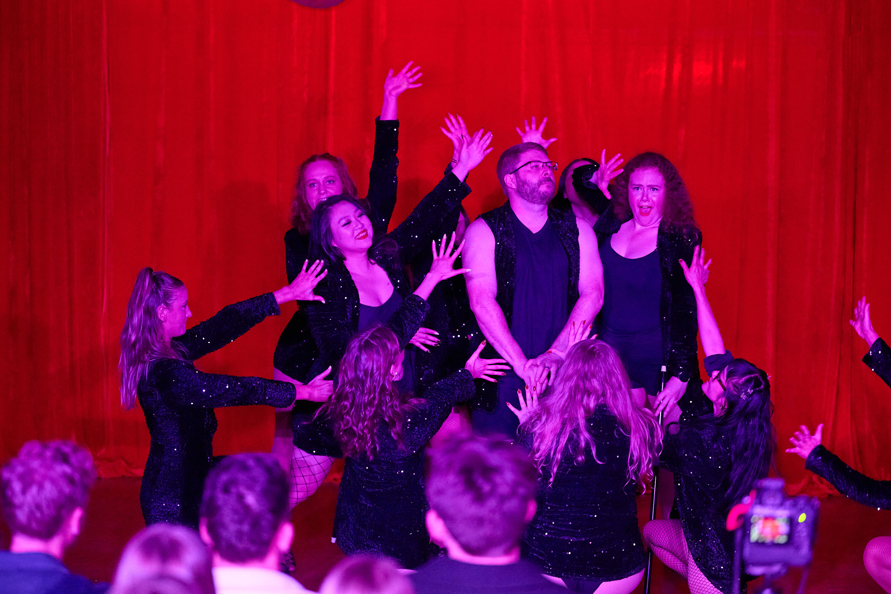 Burlesque - Modern | All Levels Showcase Course